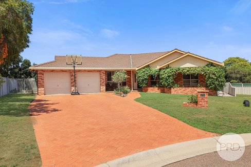 8 Karradji Court, TAMWORTH