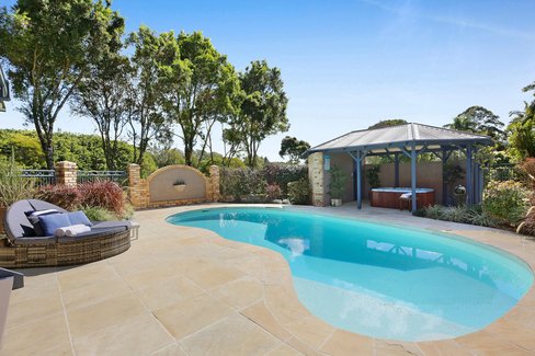 8 Keerong Court, Tallebudgera QLD 4228