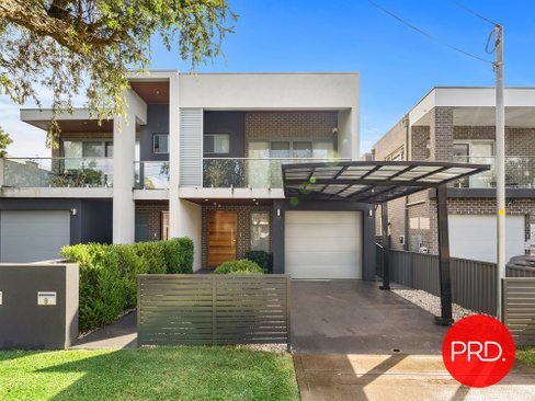 8 Kerrie Crescent, PANANIA NSW 2213