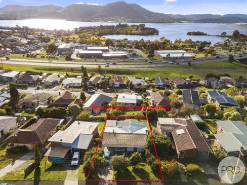 8 Kingswood Crescent, BERRIEDALE TAS 7011