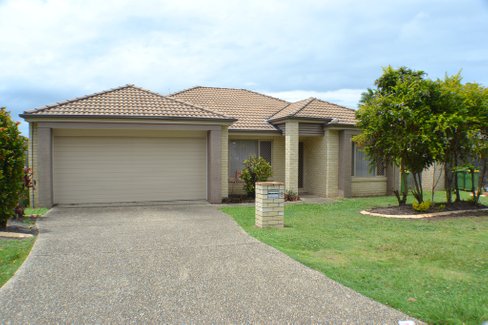 8 Lachlan Street, MURRUMBA DOWNS QLD 4503