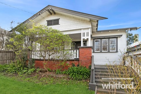 8 Laurel Bank Parade, Newtown