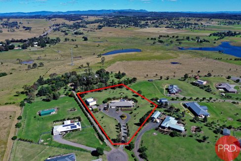 8 Lochill Close, LOCHINVAR NSW 2321