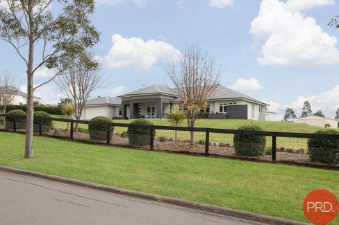 8 Lomandra Place, WINDELLA NSW 2320