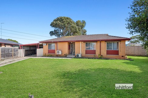 8 Lunik Court, Whittington