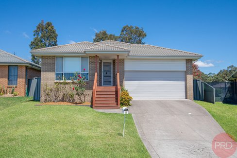 8 Macrae Street, EAST MAITLAND NSW 2323
