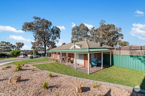 8 Manooka Court, CALIFORNIA GULLY VIC 3556