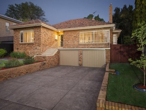 8 Mathers Avenue Kew East 3102