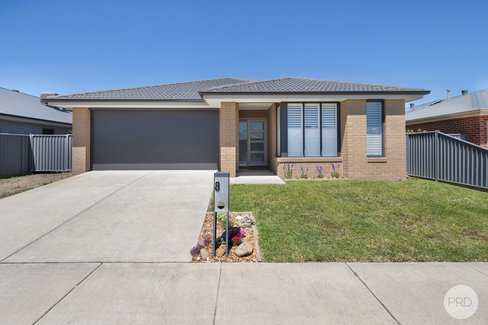 8 Monaghan Terrace, ALFREDTON VIC 3350