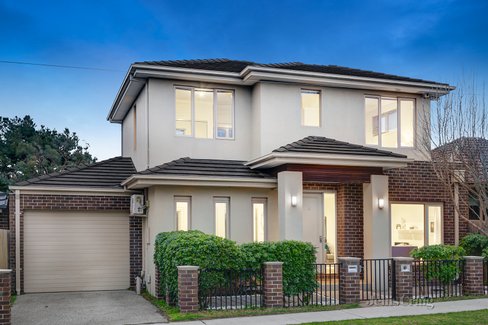 8 Norma Road Forest Hill 3131