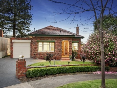 8 North Court Surrey Hills 3127