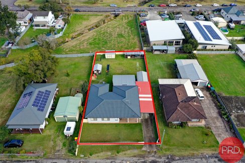 8 North Street, GRETA NSW 2334