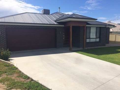 8 Orchid Drive, KOOTINGAL NSW 2352