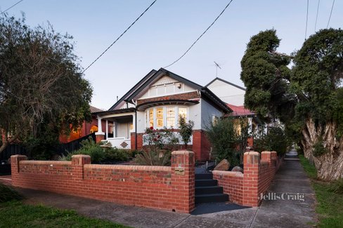 8 Owen Street Brunswick West 3055