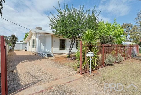 8 Parke Street, ROBINVALE VIC 3549