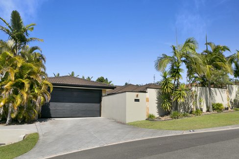 8 Quoll Close, Burleigh Heads QLD 4220