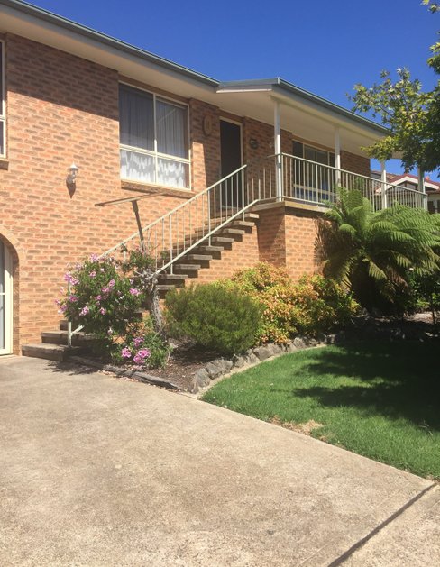 8 Royden Close, BATLOW NSW 2730