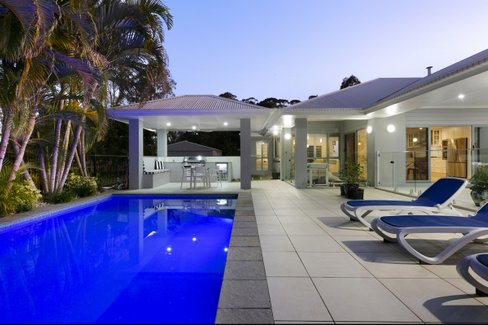8 Samuel Drive, TALLEBUDGERA QLD 4228
