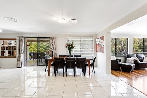 8 Saratoga Avenue, CORLETTE NSW 2315