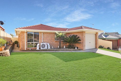 8 Sawtell Street, ALBION PARK NSW 2527