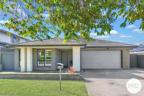 8 Siltstone Avenue, HORSLEY NSW 2530