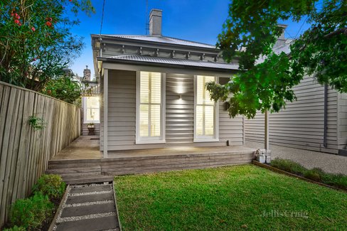 8 St Georges Road Armadale 3143