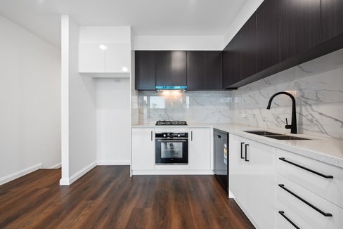 8 Stanford Close (entry via Lebanon Crescent)  Mulgrave 3170