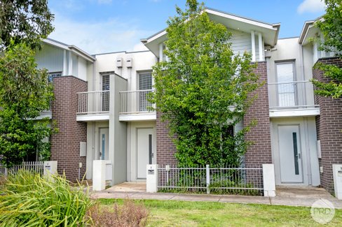 8 Swamp Gum Place, ALFREDTON VIC 3350