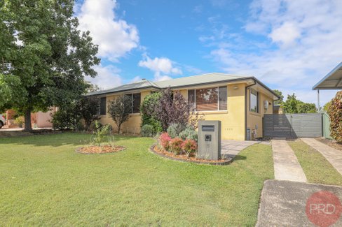 8 Sylvan Crescent, EAST MAITLAND NSW 2323