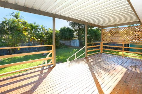 8 Tecoma Street, SOUTHPORT QLD 4215