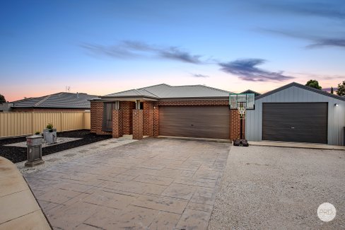 8 Terage Court, CALIFORNIA GULLY VIC 3556