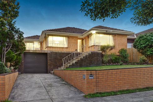 8 Tracey Street Doncaster East 3109