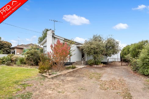 8 Union Street, WEST BENDIGO VIC 3550