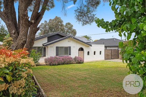 8 Walana Crescent, KOORINGAL NSW 2650