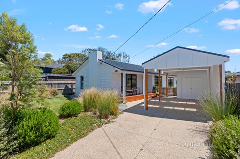 8 Watkin Street Ocean Grove 3226