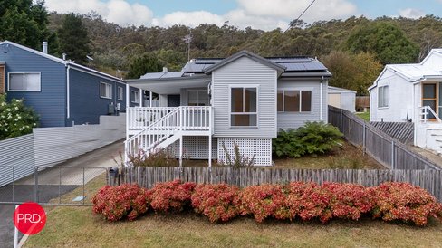 8 Willow Road, CAPTAINS FLAT NSW 2623