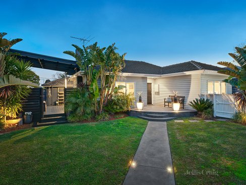8 York Street Bentleigh East 3165