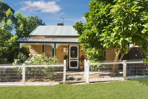 80 Central Springs Road Daylesford 3460