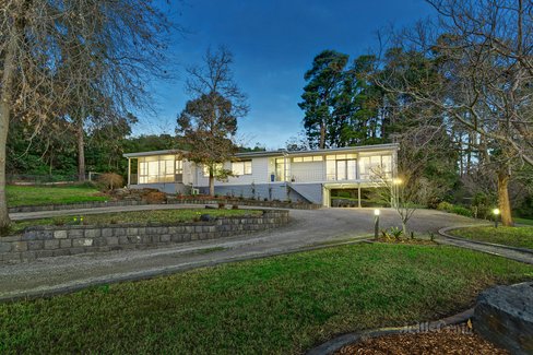 80 Woodhouse Road Donvale 3111