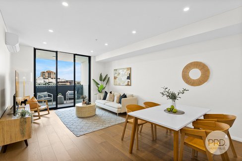 802/12-14 Woniora Road, HURSTVILLE