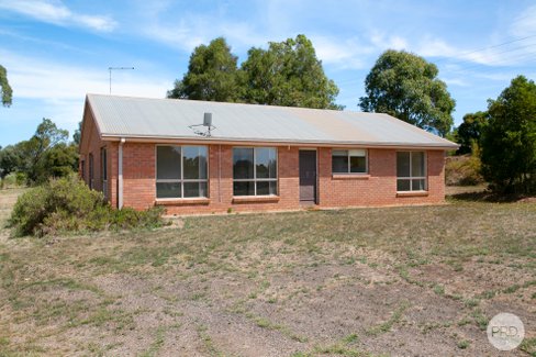804 Linton-Carngham Road, SNAKE VALLEY VIC 3351
