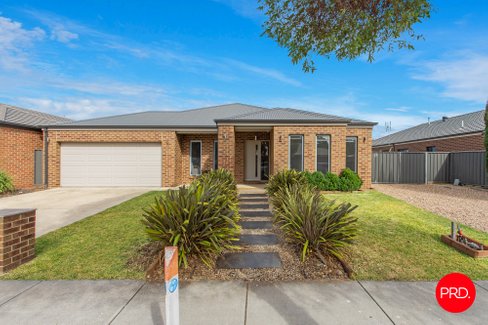 81 Greenfield Drive, EPSOM VIC 3551