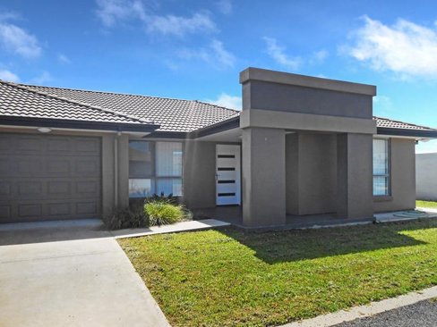 8/1 Gungurru Close, TAMWORTH NSW 2340
