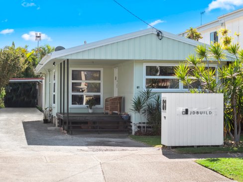 81 Palm Beach Avenue, PALM BEACH QLD 4221