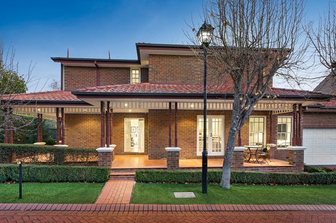 8/107 Wattle Valley Road Camberwell 3124