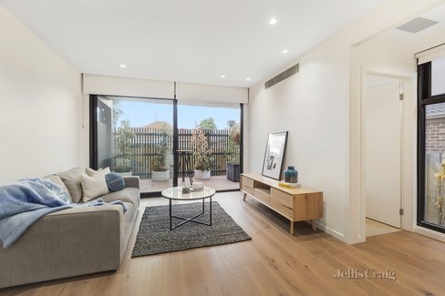 8/11 St Georges Avenue Bentleigh East 3165