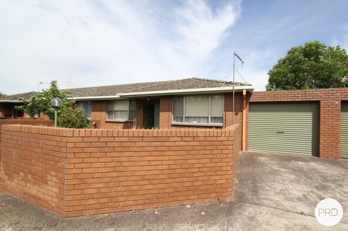 8/1110 Howitt Street, WENDOUREE VIC 3355