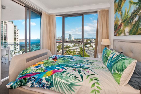 811/19 Imperial Parade, LABRADOR QLD 4215