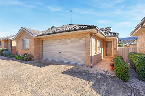 8/112 Bong Bong Road, HORSLEY NSW 2530