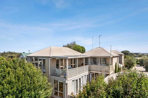 8 12 Hitchcock Avenue Barwon Heads 3227